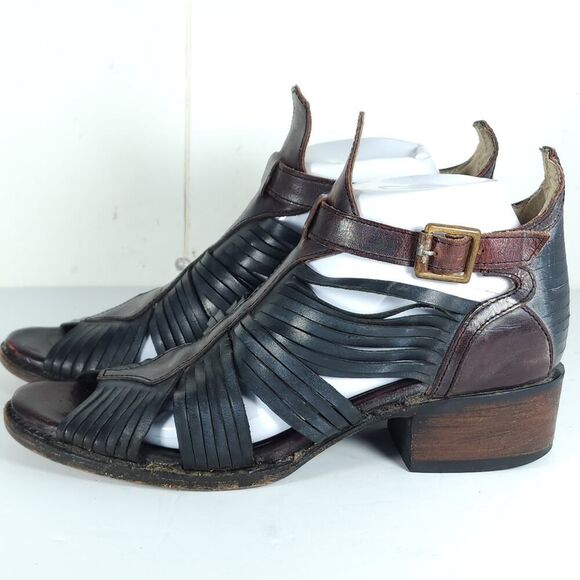 FREEBIRD BY STEVEN Women's Arrow US9 Black Distressed Leather Strappy Sandals - Picture 2 of 16